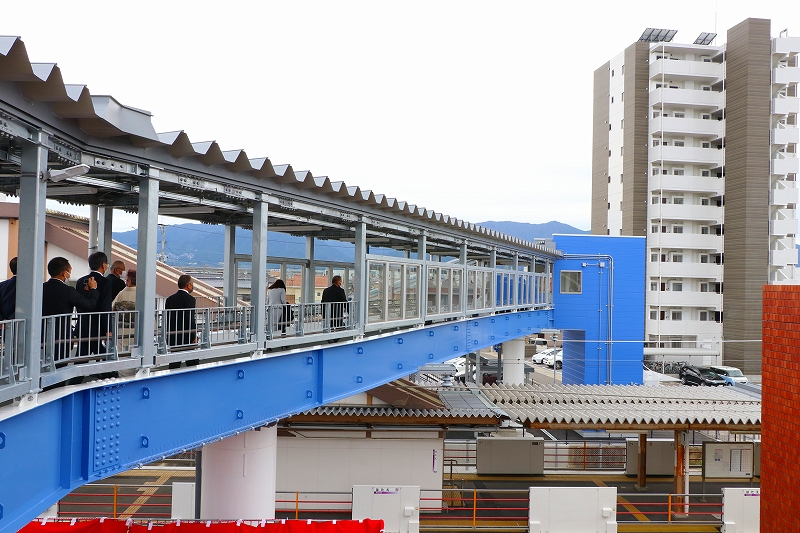 波多江駅南北自由通路7
