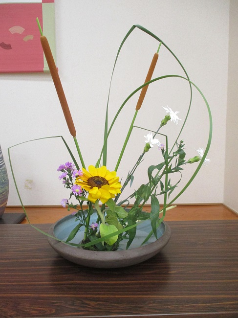 R70621こども生け花3