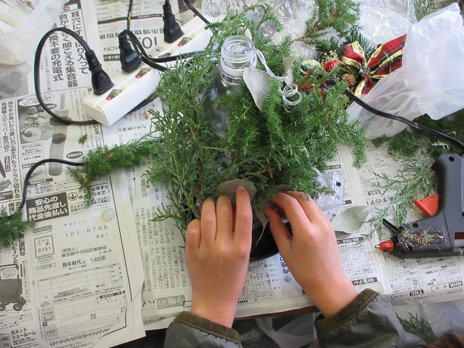 R71129こども生け花2