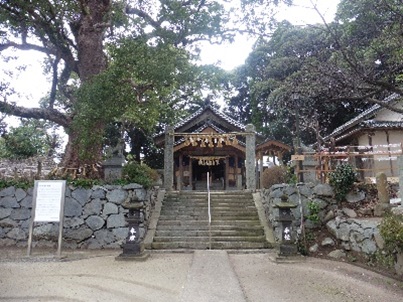 六所神社　境内