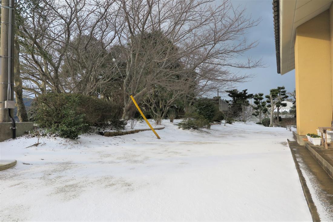 コミセンの雪景色