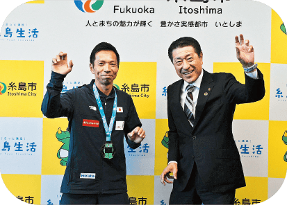 ボルダリングジムを経営していた経歴も持つ山下さん（左）。