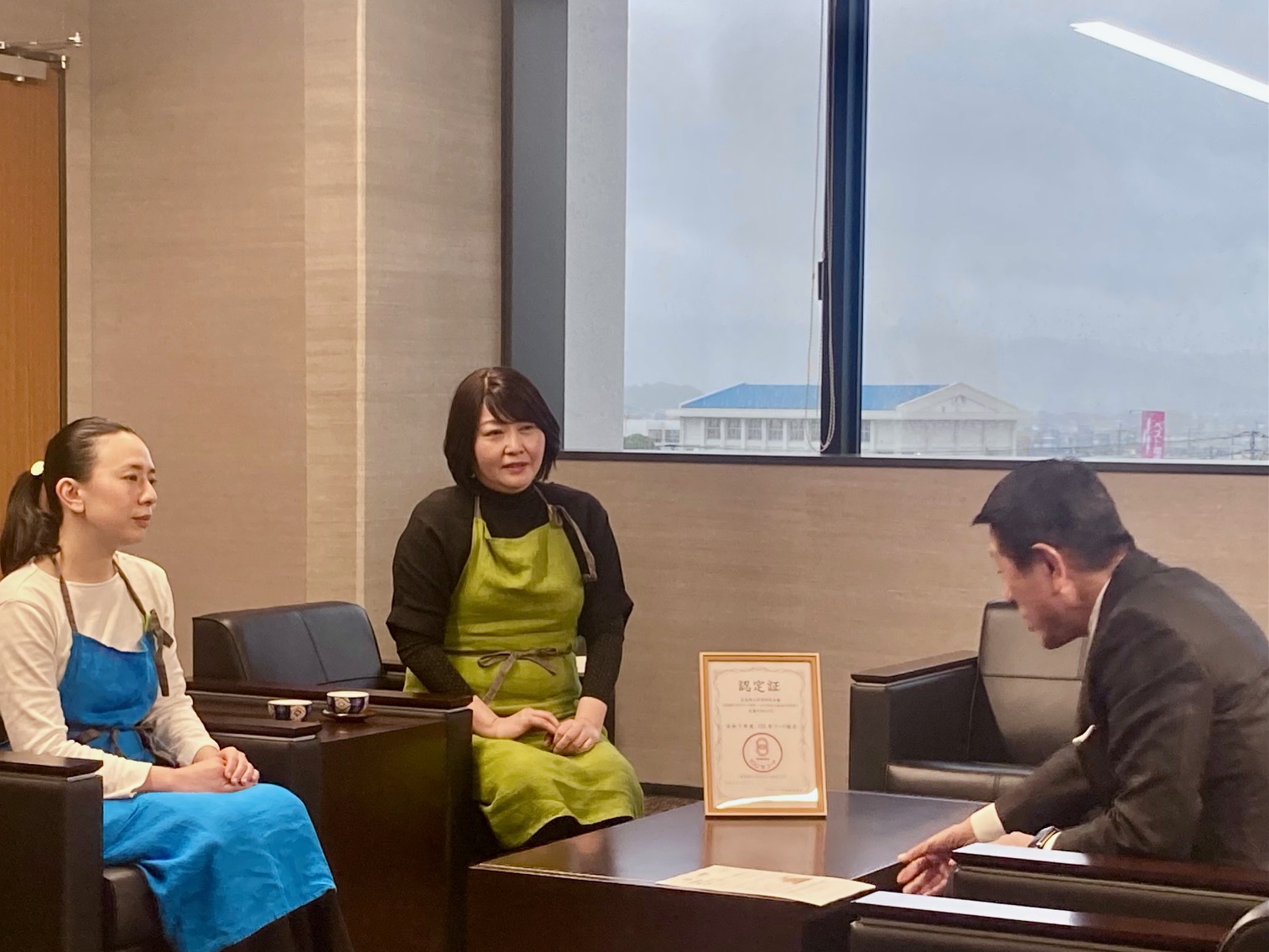 月形市長に報告